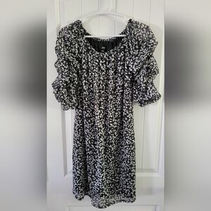 JBS Black and White Floral Dress with Ruffle Statement Sleeves Size Small ❤️